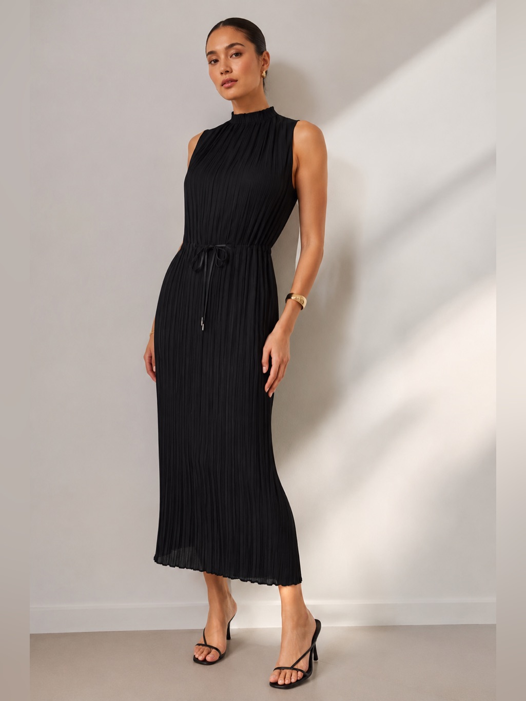 & Other Stories Stockholm Atelier Black Pleated Mock Neck Midi Dress Us 8